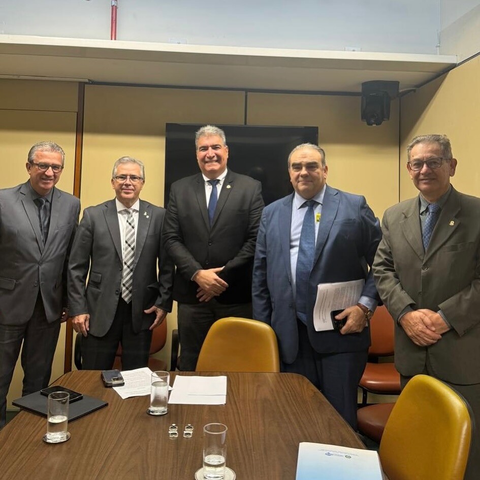 reforma-tributaria-diretoria-do-conselho-federal-se-reuniu-com-deputado-e-participou-de-audiencia-publica-sobre-o-tema-em-brasilia